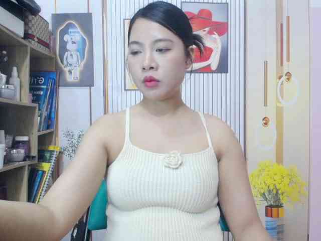 --Luna-- webcam