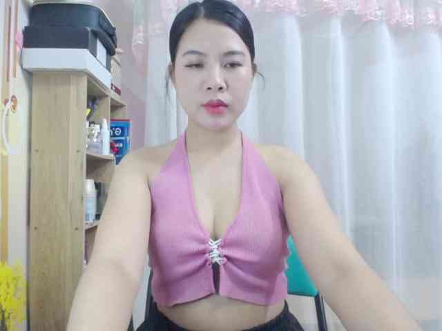 --Luna-- webcam