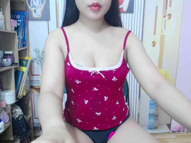 --Luna-- webcam
