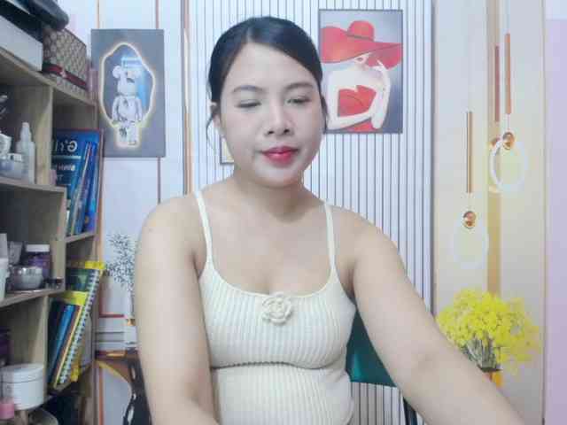 --Luna-- webcam