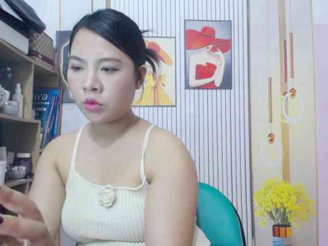 --Luna-- webcam