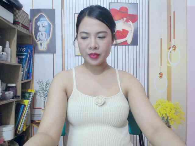 --Luna-- webcam