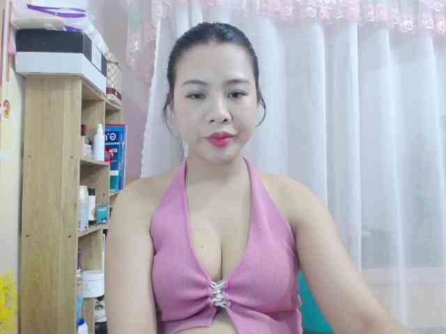 --Luna-- webcam