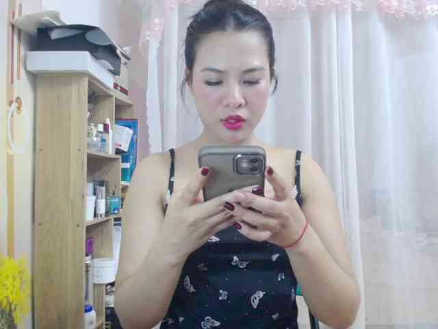 --Luna-- webcam