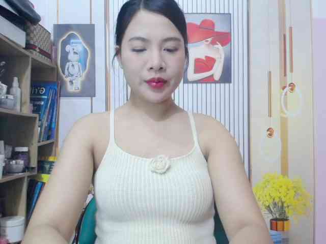 --Luna-- webcam