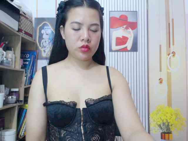 --Luna-- webcam