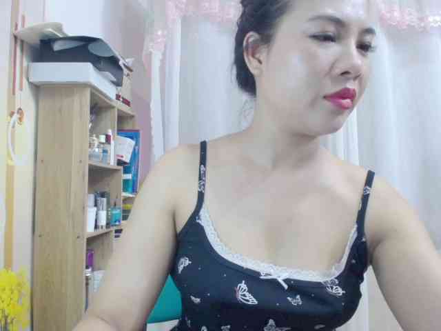 --Luna-- webcam