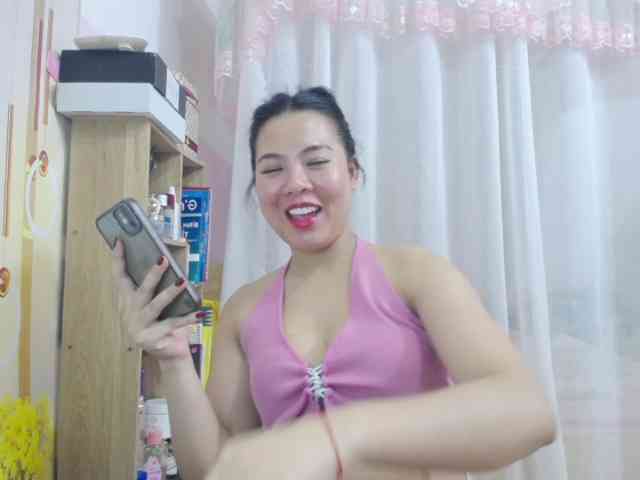 --Luna-- webcam