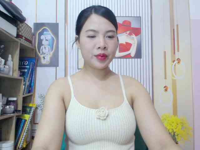 --Luna-- webcam