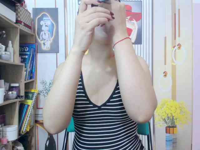 --Luna-- webcam