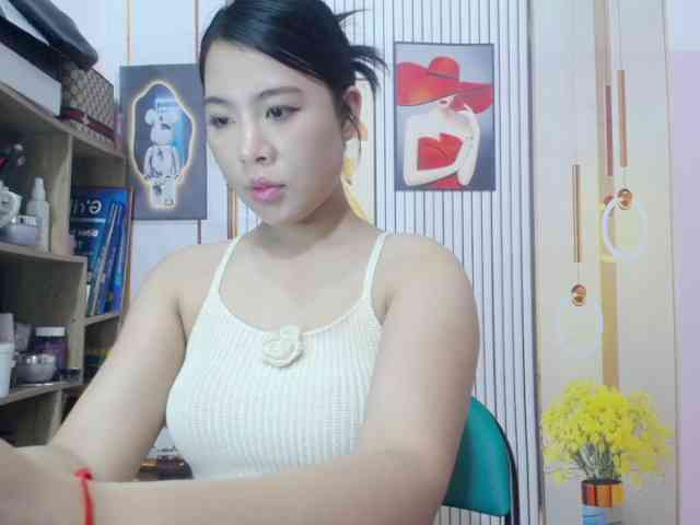 --Luna-- webcam