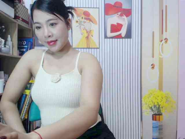 --Luna-- webcam