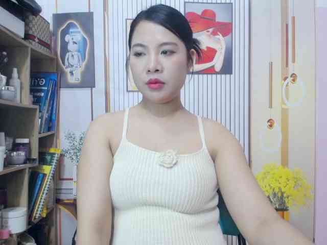 --Luna-- webcam