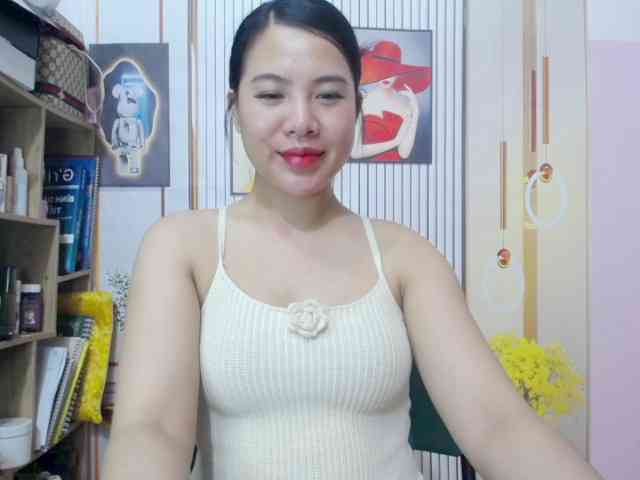 --Luna-- webcam
