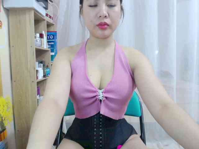 --Luna-- webcam