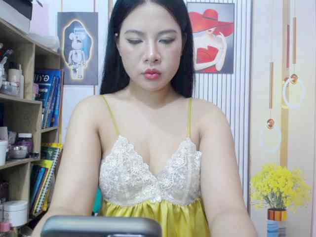 --Luna-- webcam