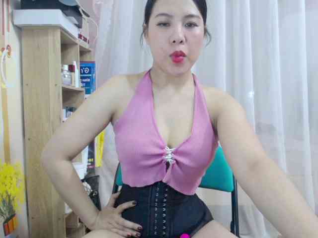 --Luna-- webcam