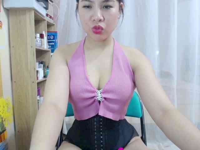 --Luna-- webcam
