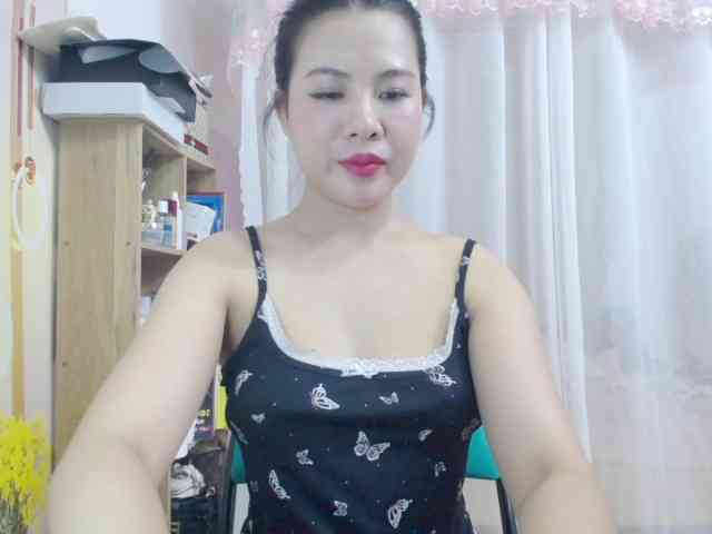 --Luna-- webcam
