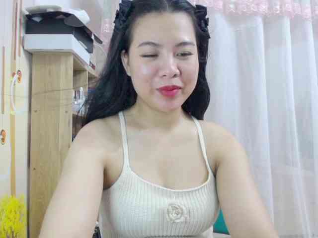 --Luna-- webcam