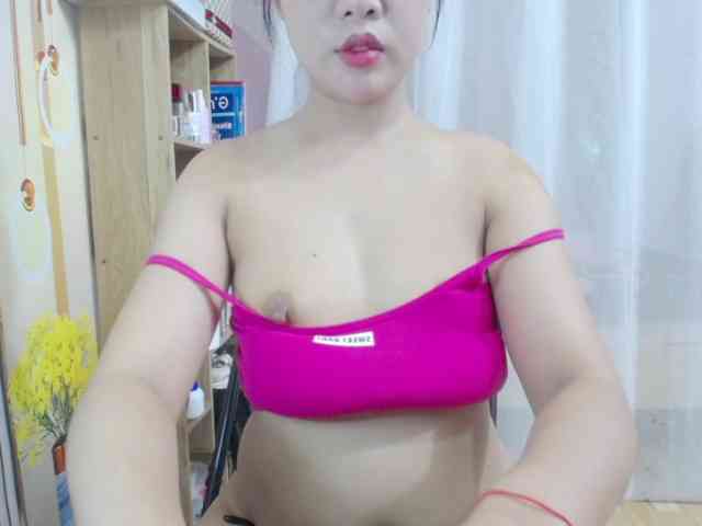--Luna-- webcam