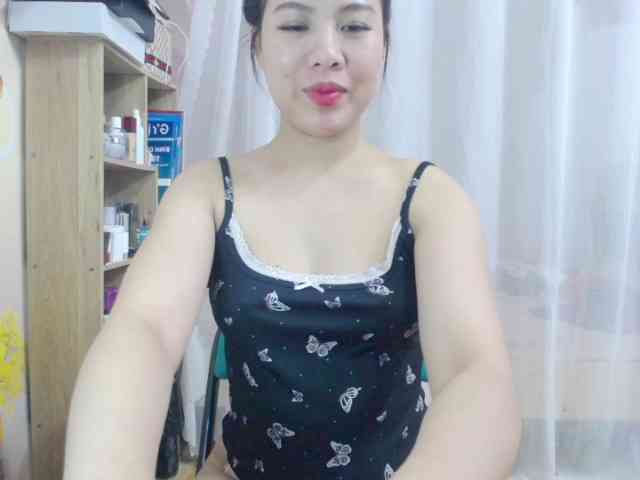 --Luna-- webcam