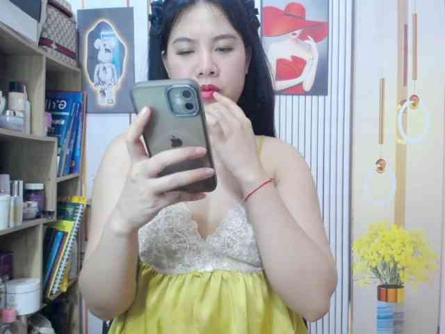 --Luna-- webcam