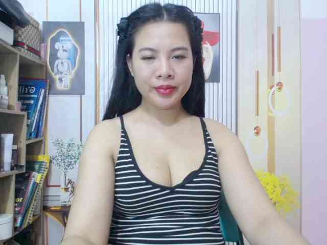 --Luna-- webcam