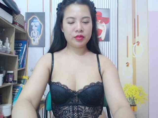 --Luna-- webcam