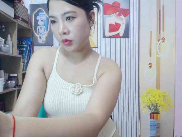 --Luna-- webcam