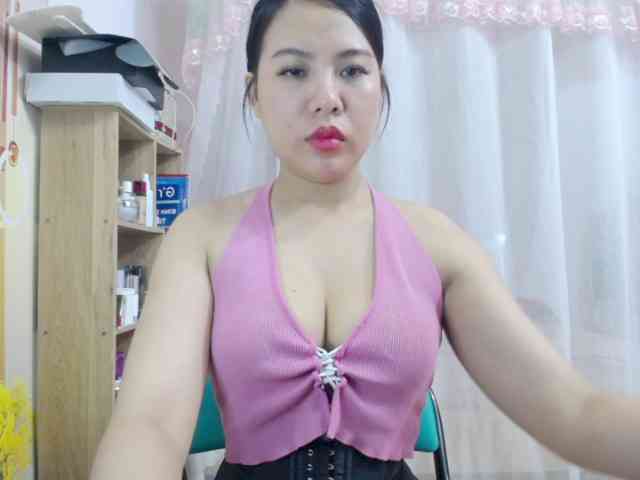 --Luna-- webcam
