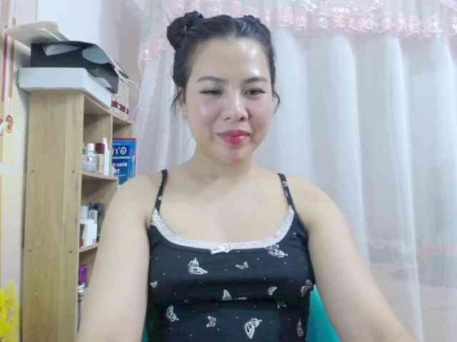 --Luna-- webcam