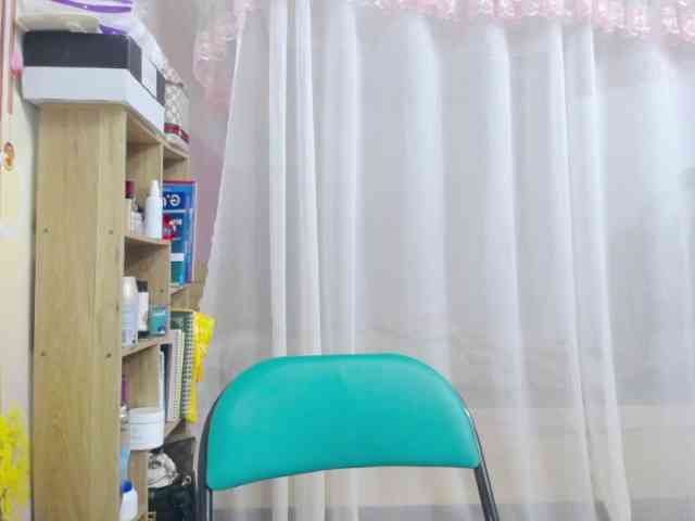 --Luna-- webcam