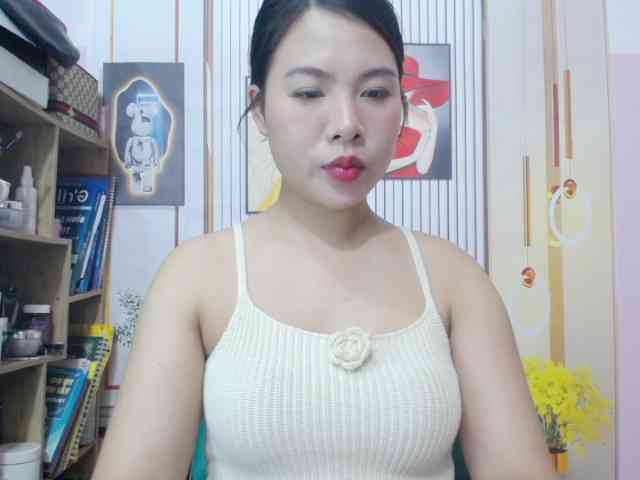 --Luna-- webcam