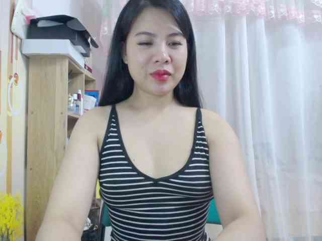 --Luna-- webcam
