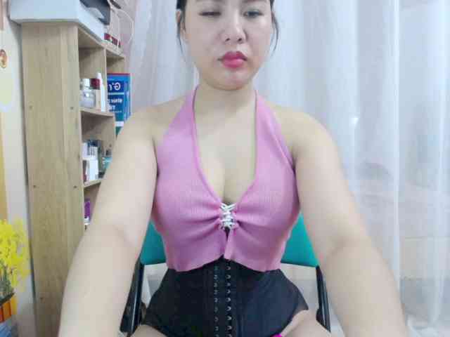 --Luna-- webcam