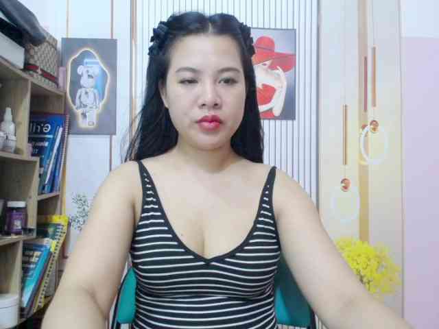 --Luna-- webcam
