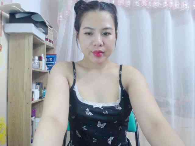 --Luna-- webcam