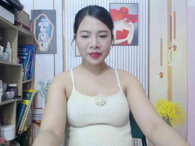 --Luna-- webcam