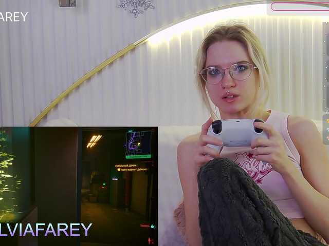 calviafarey's BongaCams show and profile