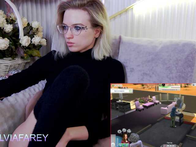 calviafarey's BongaCams show and profile
