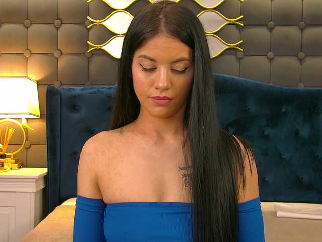 LeyaCass's BongaCams show and profile