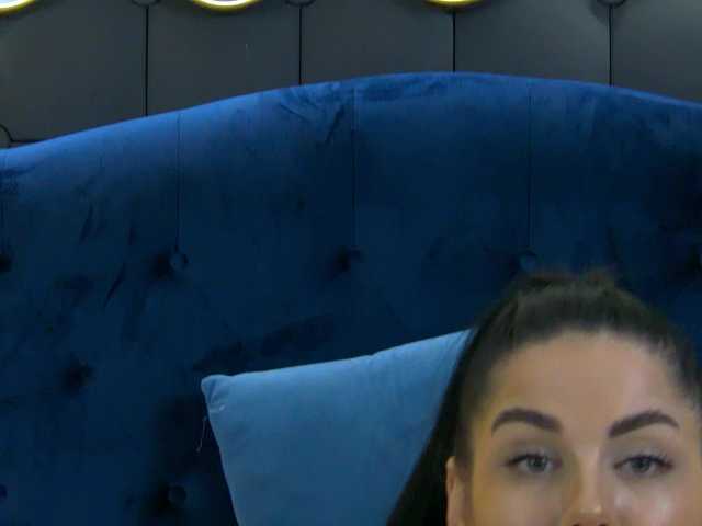 LeyaCass's BongaCams show and profile