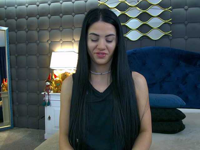 LeyaCass's BongaCams show and profile