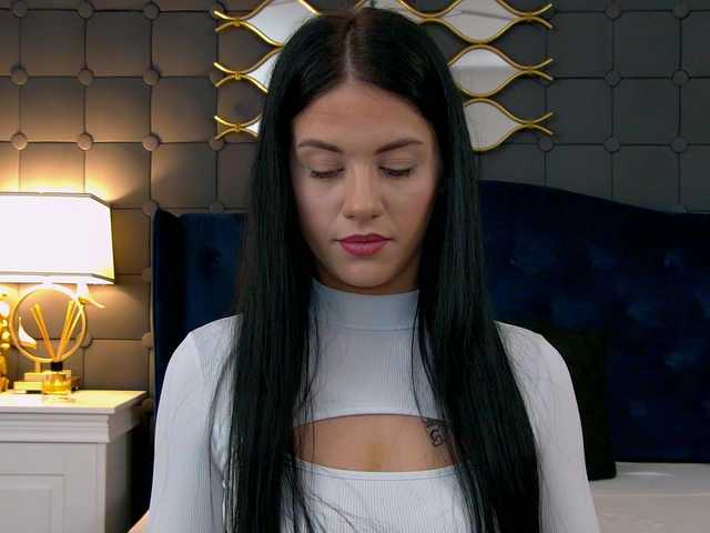 LeyaCass's BongaCams show and profile