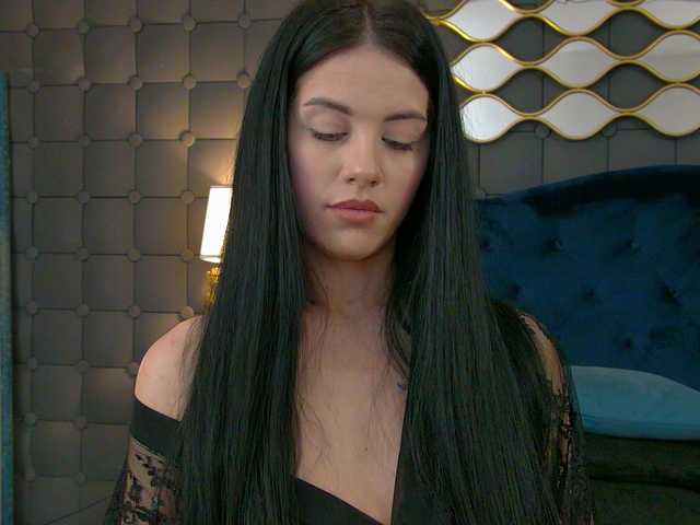 LeyaCass's BongaCams show and profile