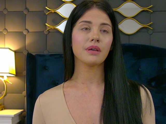 LeyaCass's BongaCams show and profile