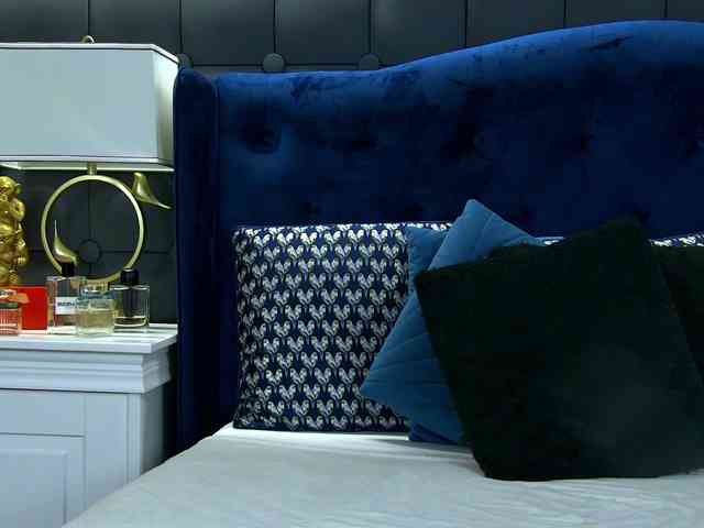 web cam online LeyaCass
