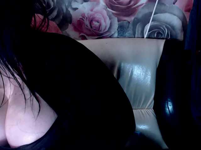 ViktoryDimond's BongaCams show and profile