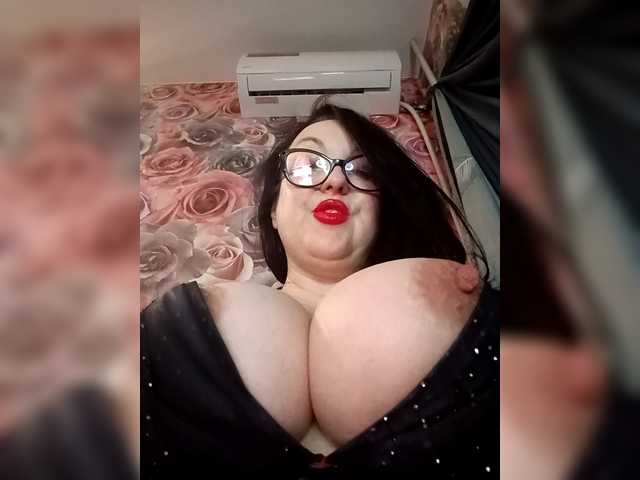 ViktoryDimond's BongaCams show and profile